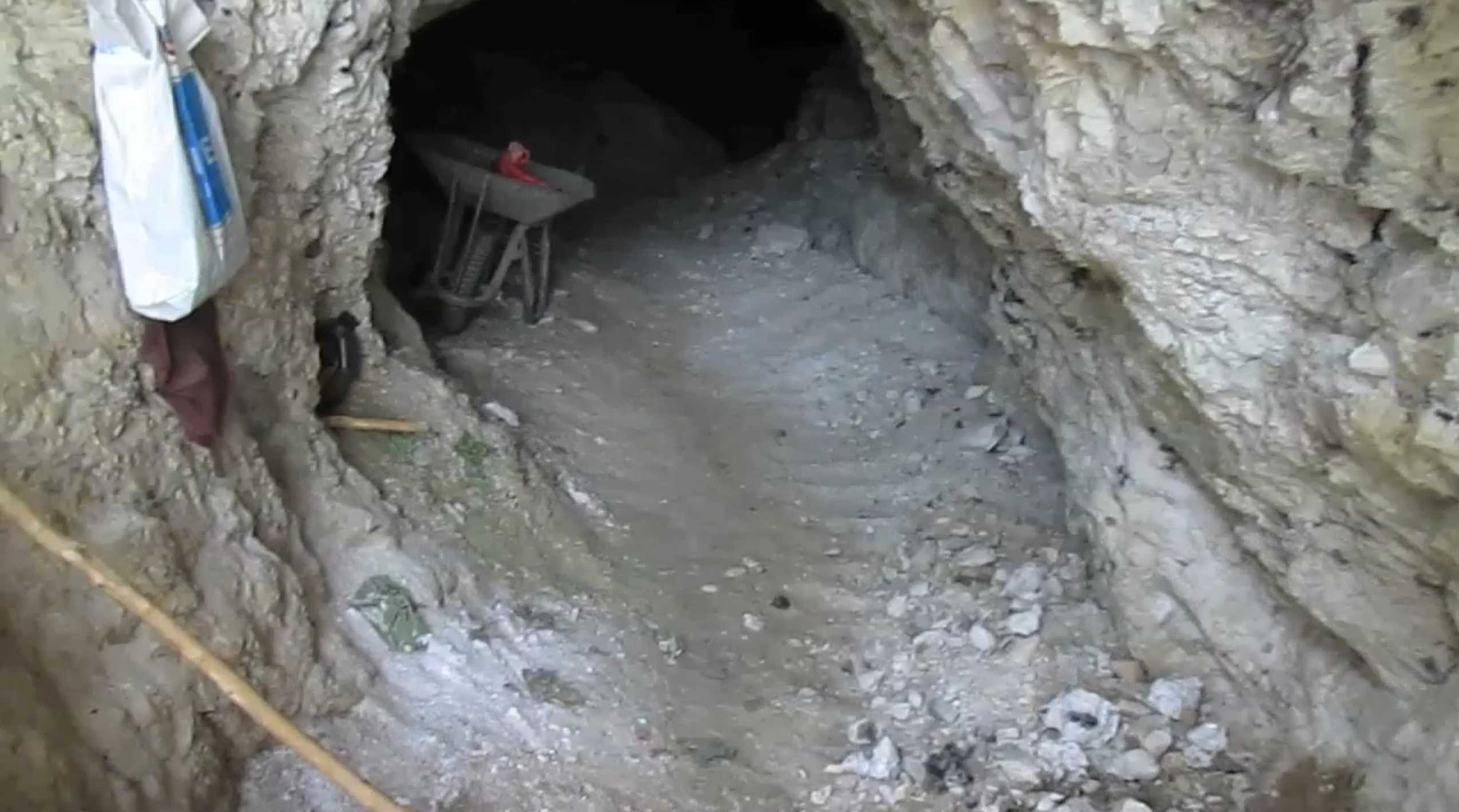 Where is online lapis mined